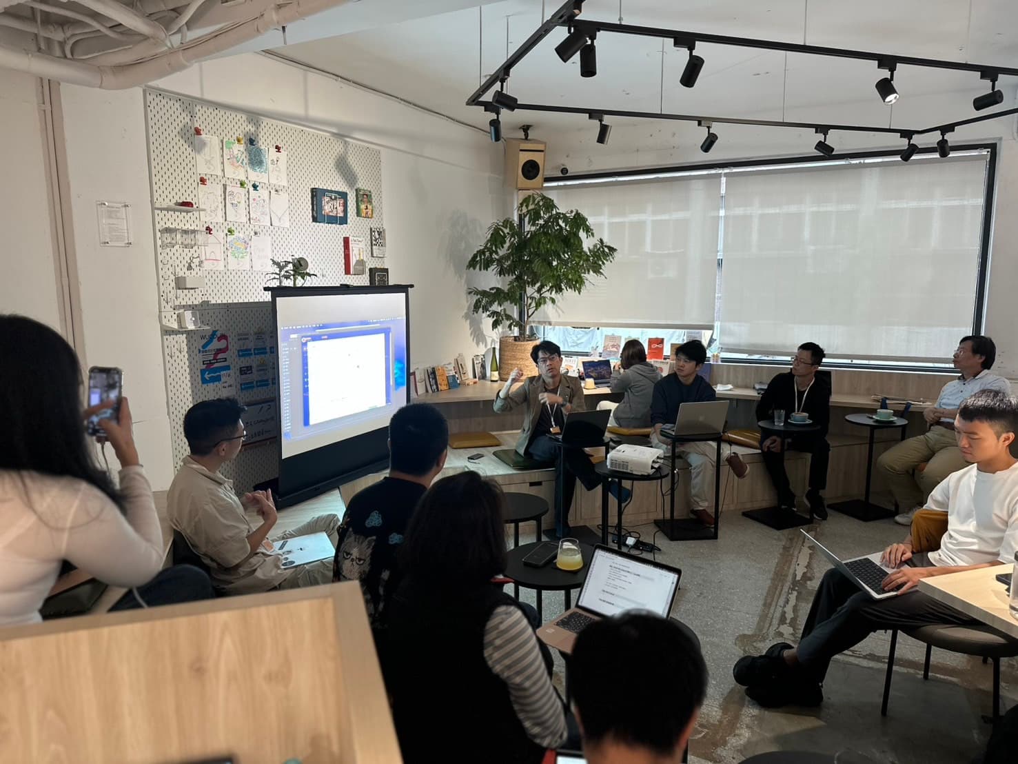 Brickverse 線下社群小聚活動